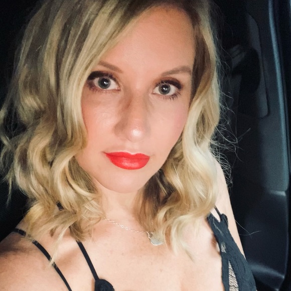 Meet your Posher, Suzanne - Picture 6 of 11